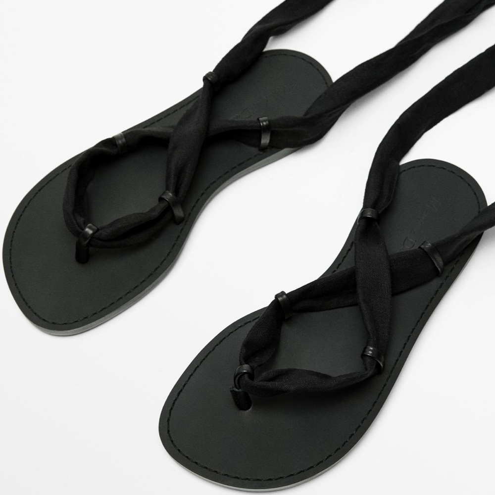 Massimo Dutti Black Wrap-Around Flat Sandals